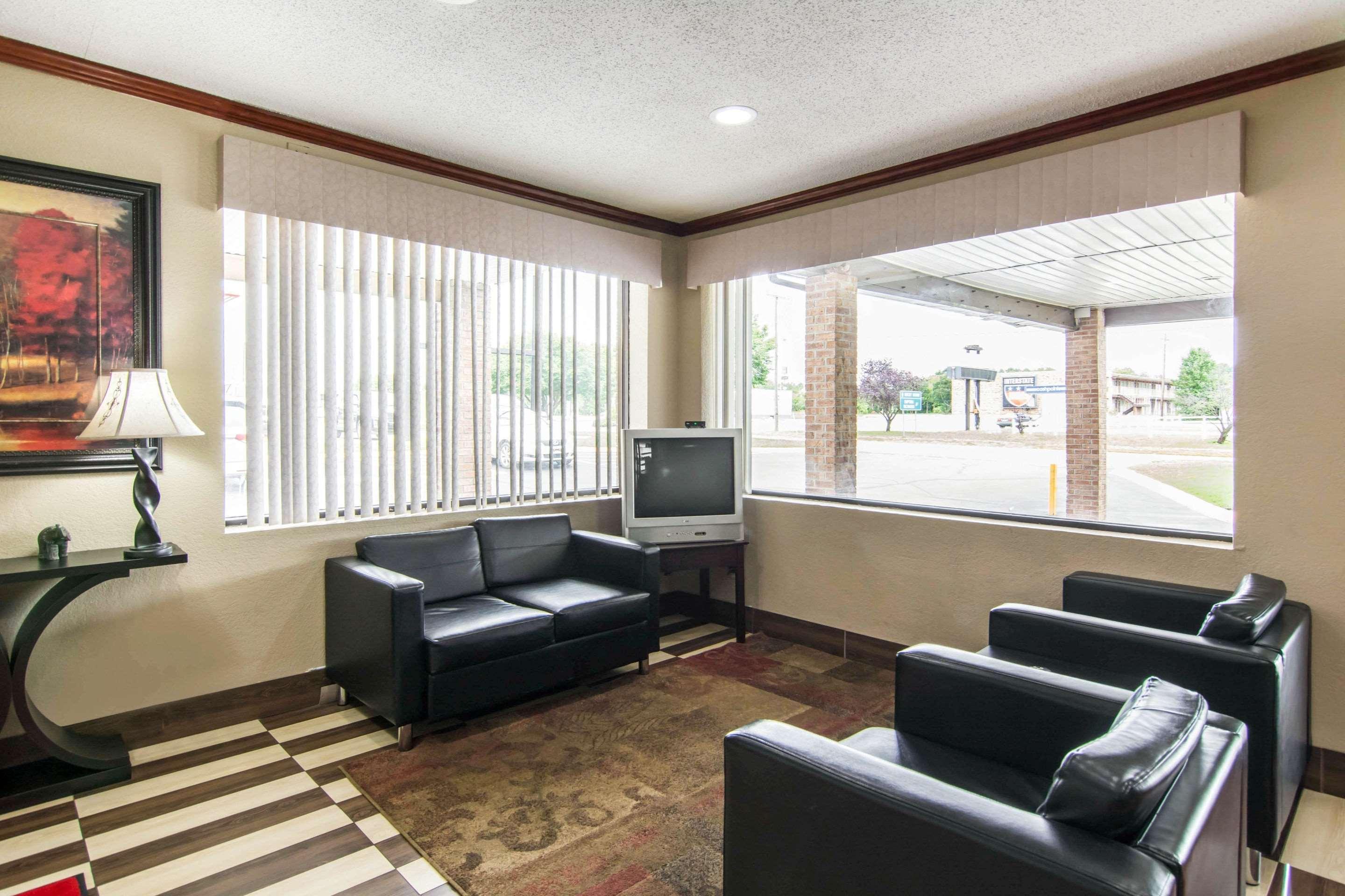 Econo Lodge Weldon - Roanoke Rapids Екстер'єр фото