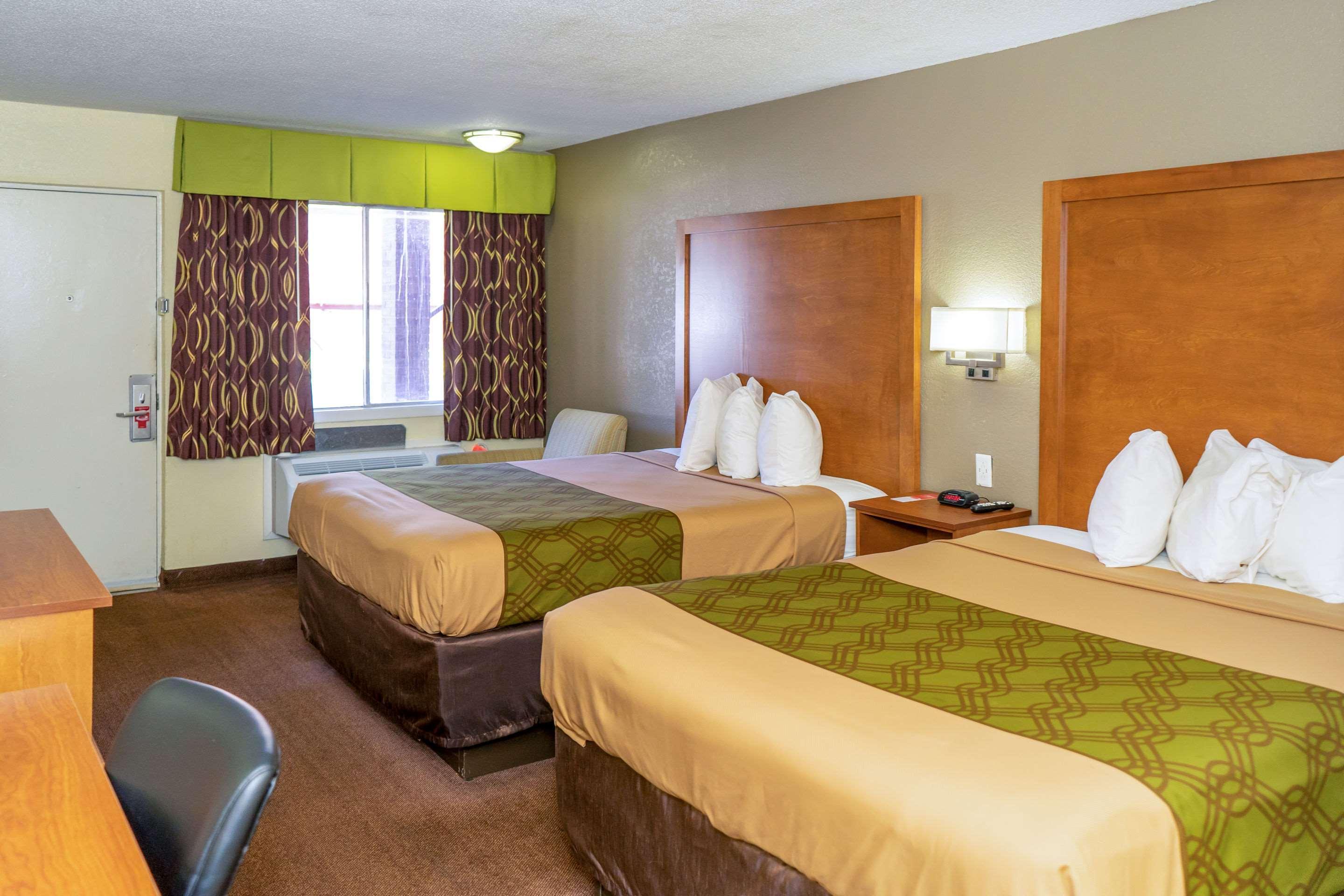 Econo Lodge Weldon - Roanoke Rapids Екстер'єр фото